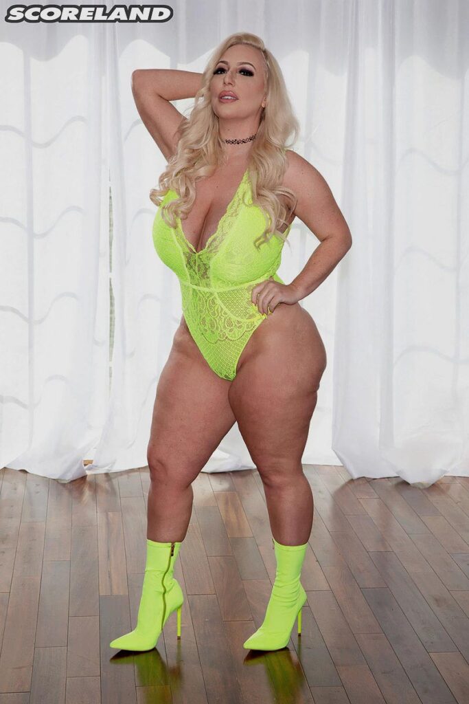 Big blonde bimbo Stassi Rossi plays with many adult toys