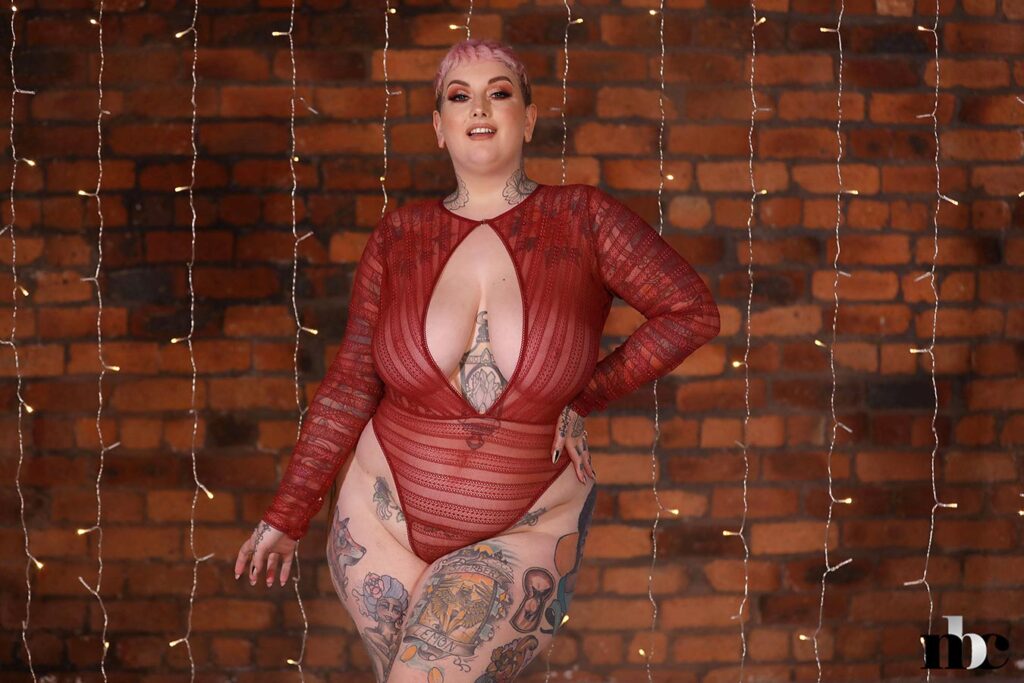 Galda Lou ultimate big breast tease