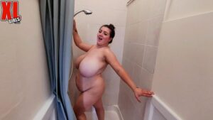 Mabel Moore massive floppers in the shower - #7