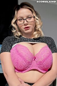 Mega busty student Holly Garner at home - #12