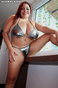 Sofia Damon is happy to show you the new bikinis she’s bought - #4